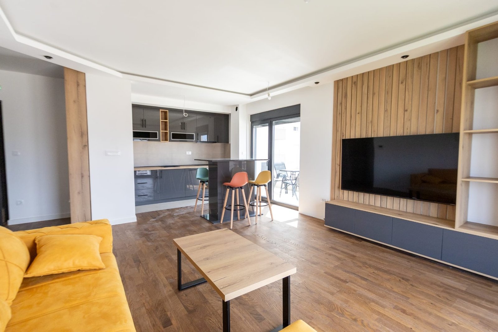 Apartmani Bar Crna Gora kompletan enterijer