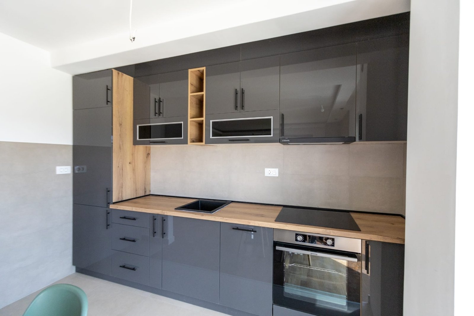 Apartmani Bar Crna Gora kuhinja po meri